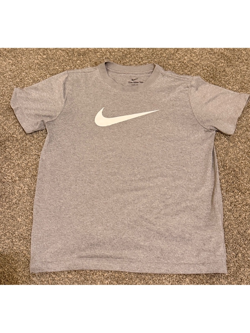 Nike Dri-FIT Youth Large Gray Swoosh T-Shirt